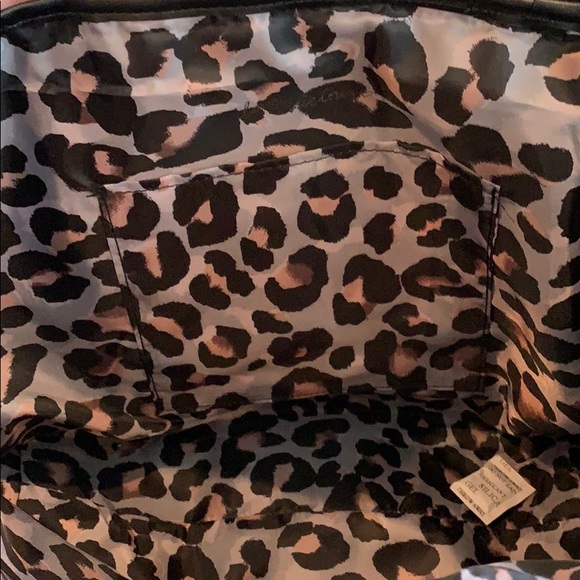 NWT Black Victoria’s Secret tote - Picture 4 of 4